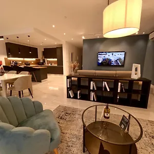 Modern In St Julian's Malta, With Breathtaking Views Of Spinola Bay Appartamento San Giuliano